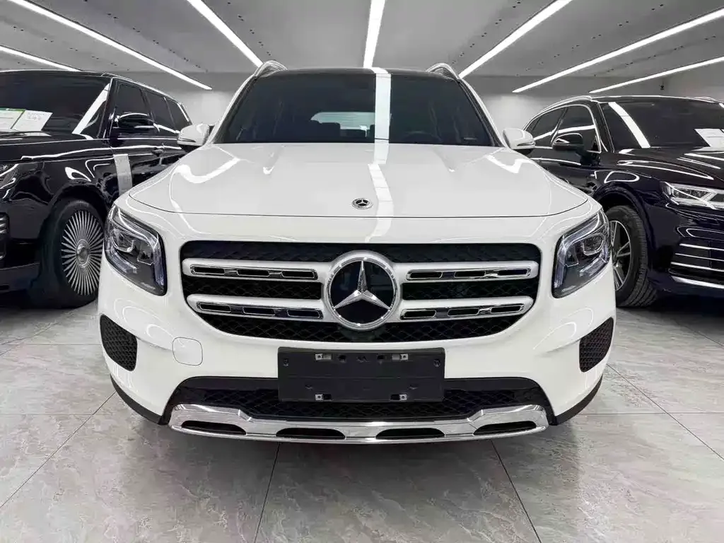 Mercedes-Benz GLB — фото 2