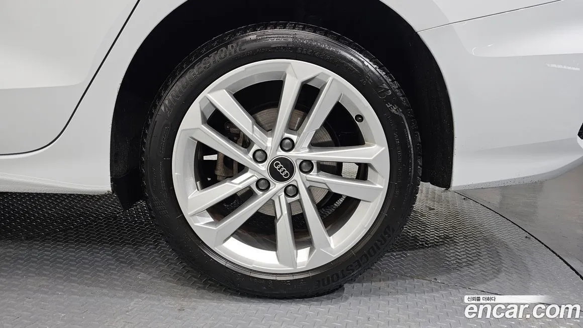 Audi A3 2024 из KR, фото 8