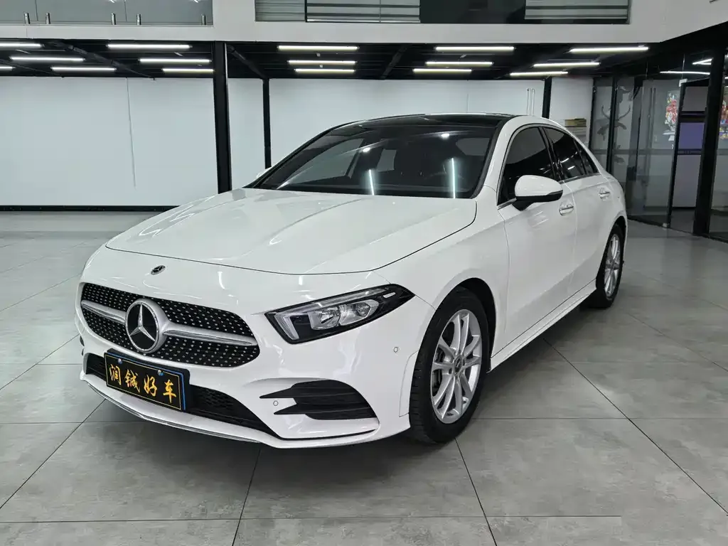 Mercedes-Benz A-Class — фото 1