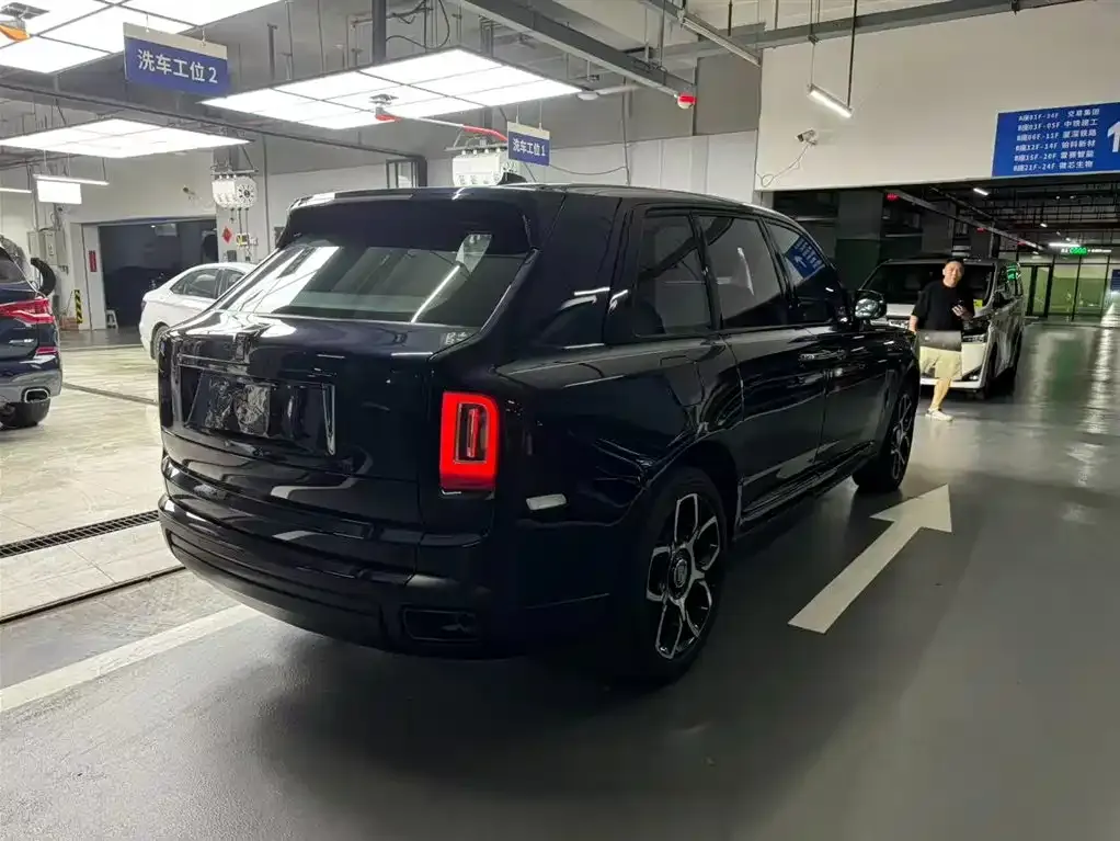 Rolls-Royce Cullinan 2022 из CN, фото 10