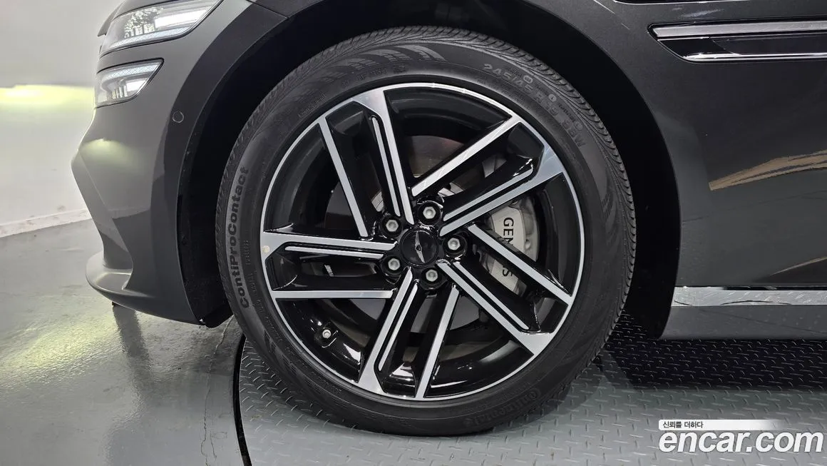 Genesis G80 — фото 10