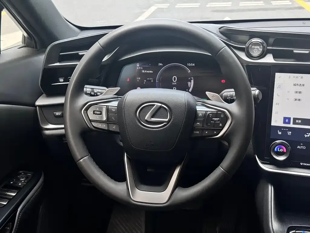 Lexus RZ — фото 7