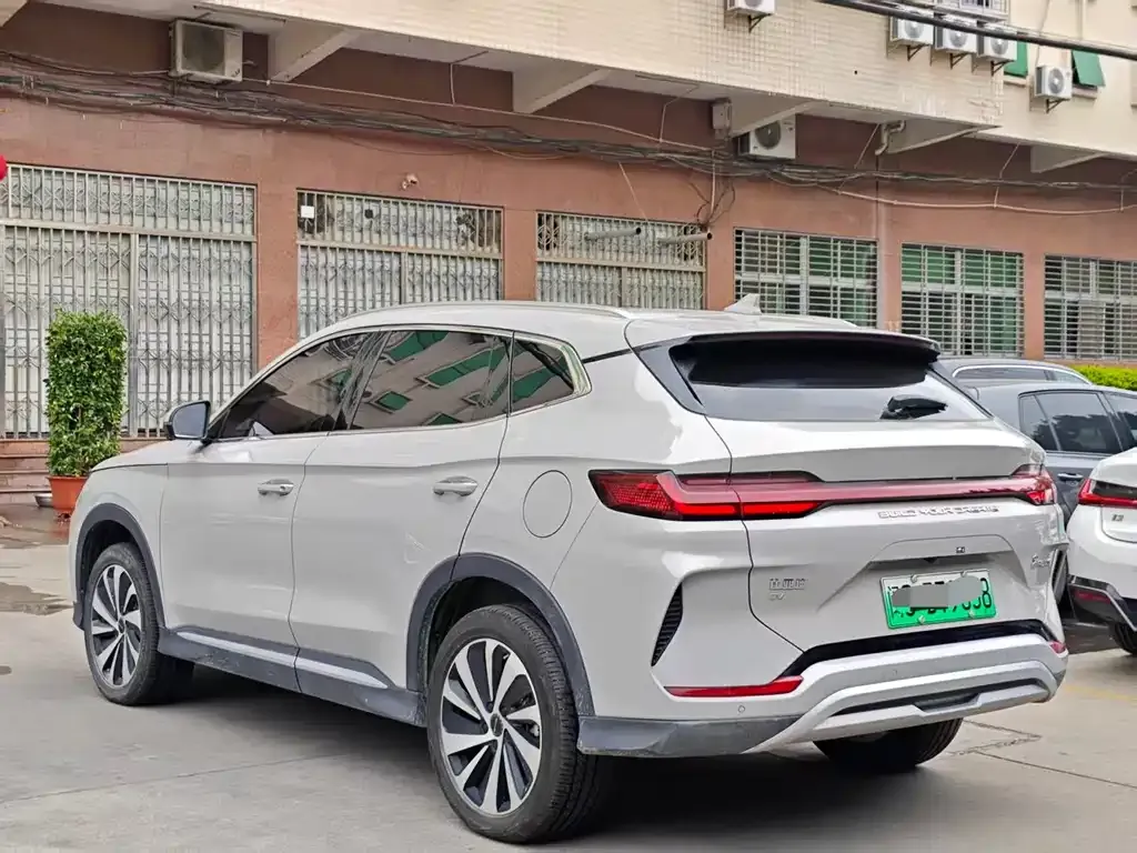 BYD PLUS New Energy — фото 7