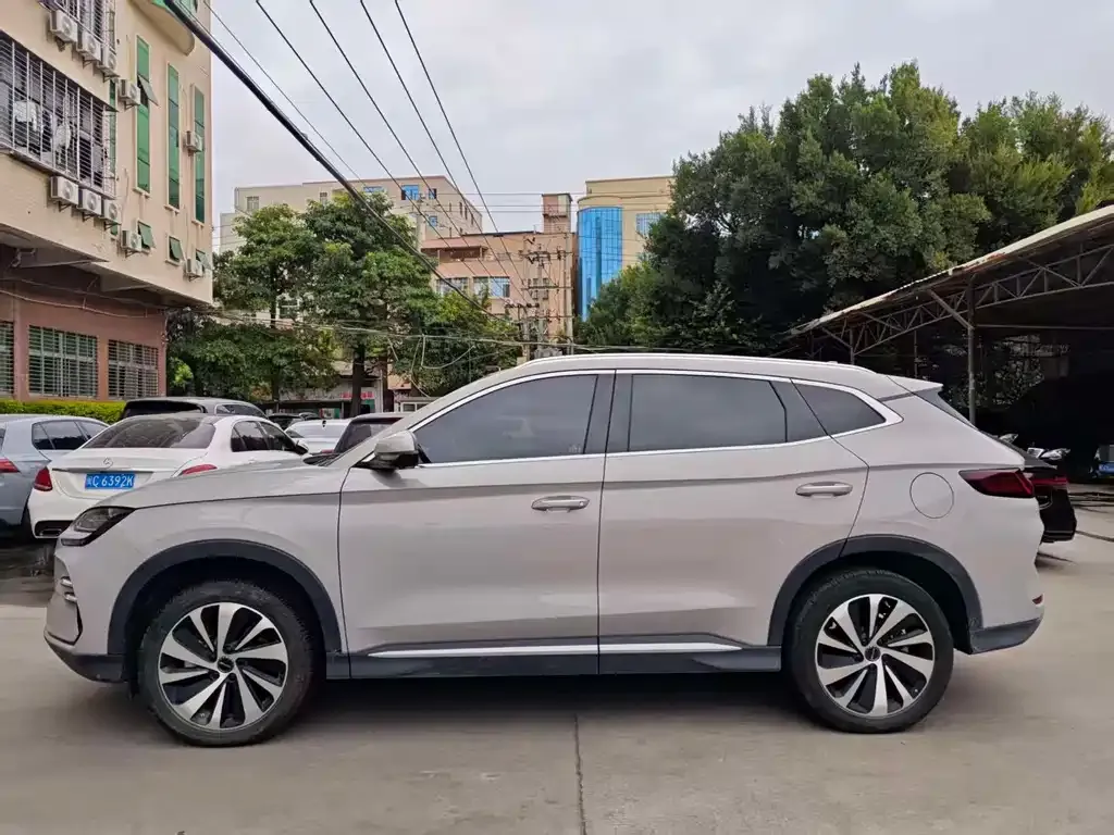 BYD PLUS New Energy — фото 10