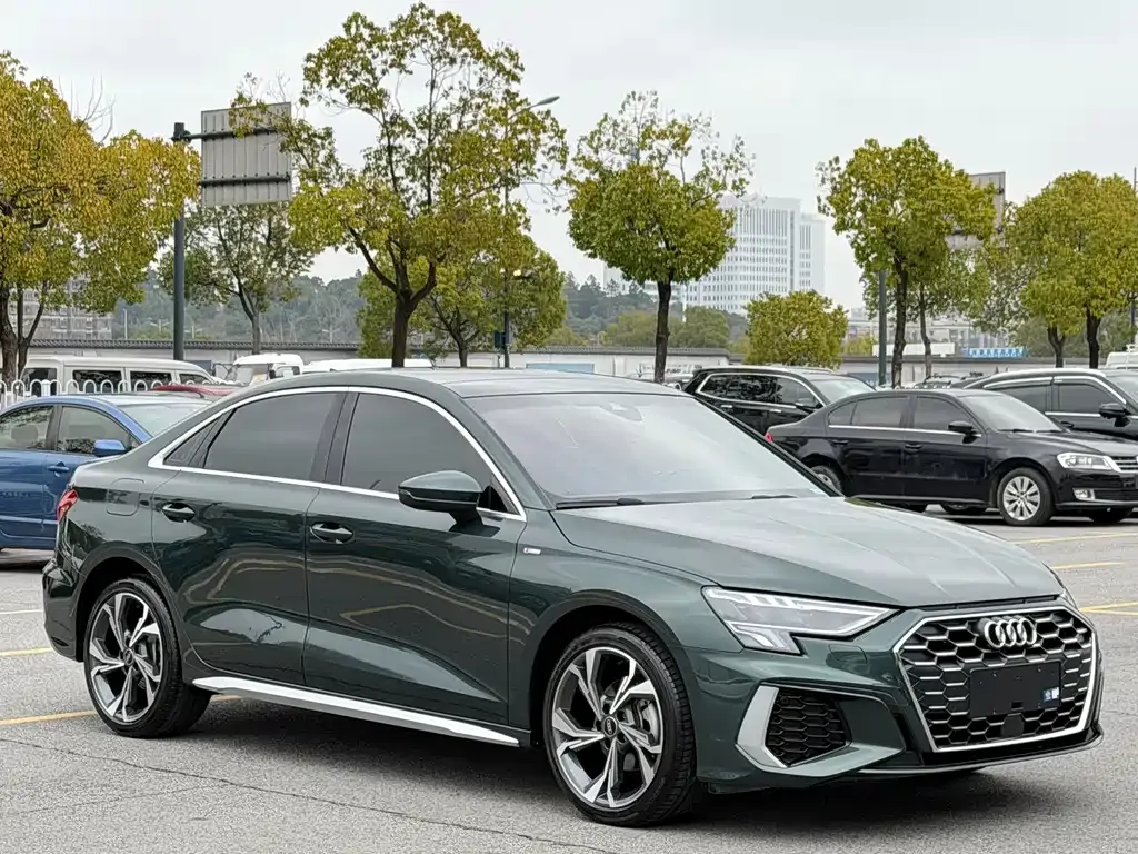 Audi A3 2023 из CN, фото 10