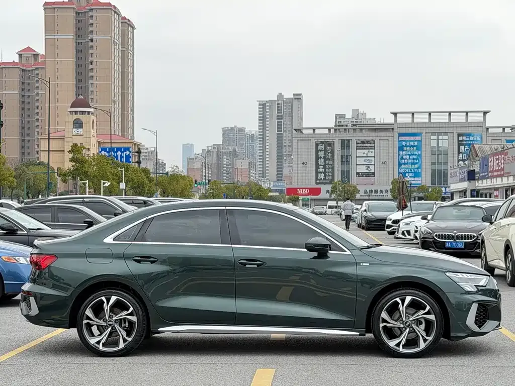 Audi A3 2023 из CN, фото 9