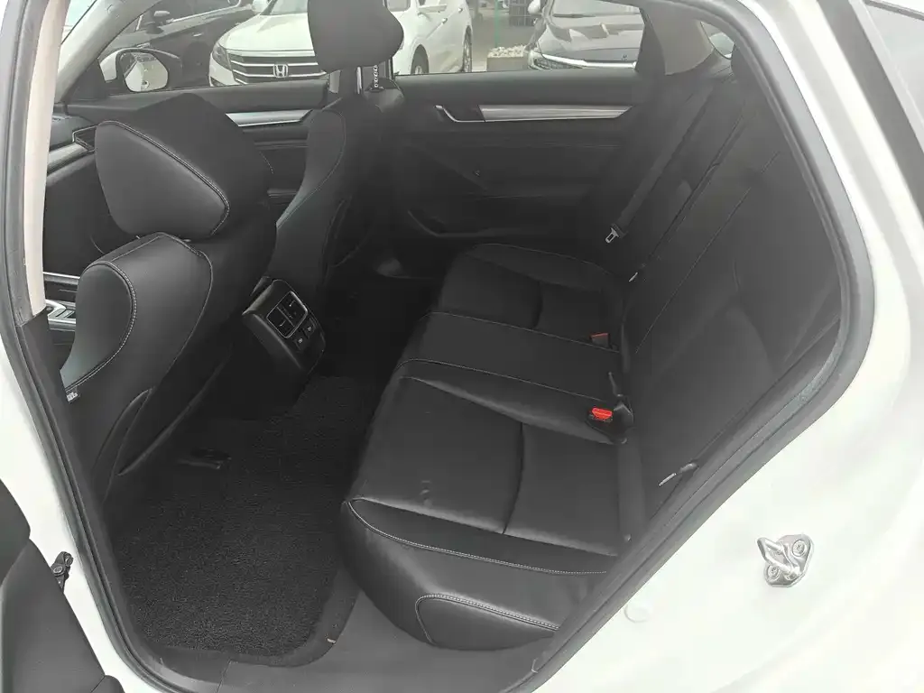 Honda Inspire — фото 2