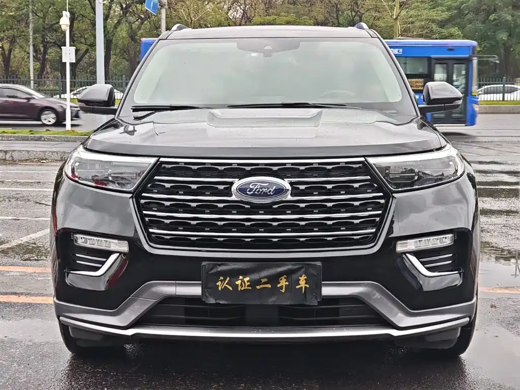 Ford Explorer 2021 из CN, фото 2