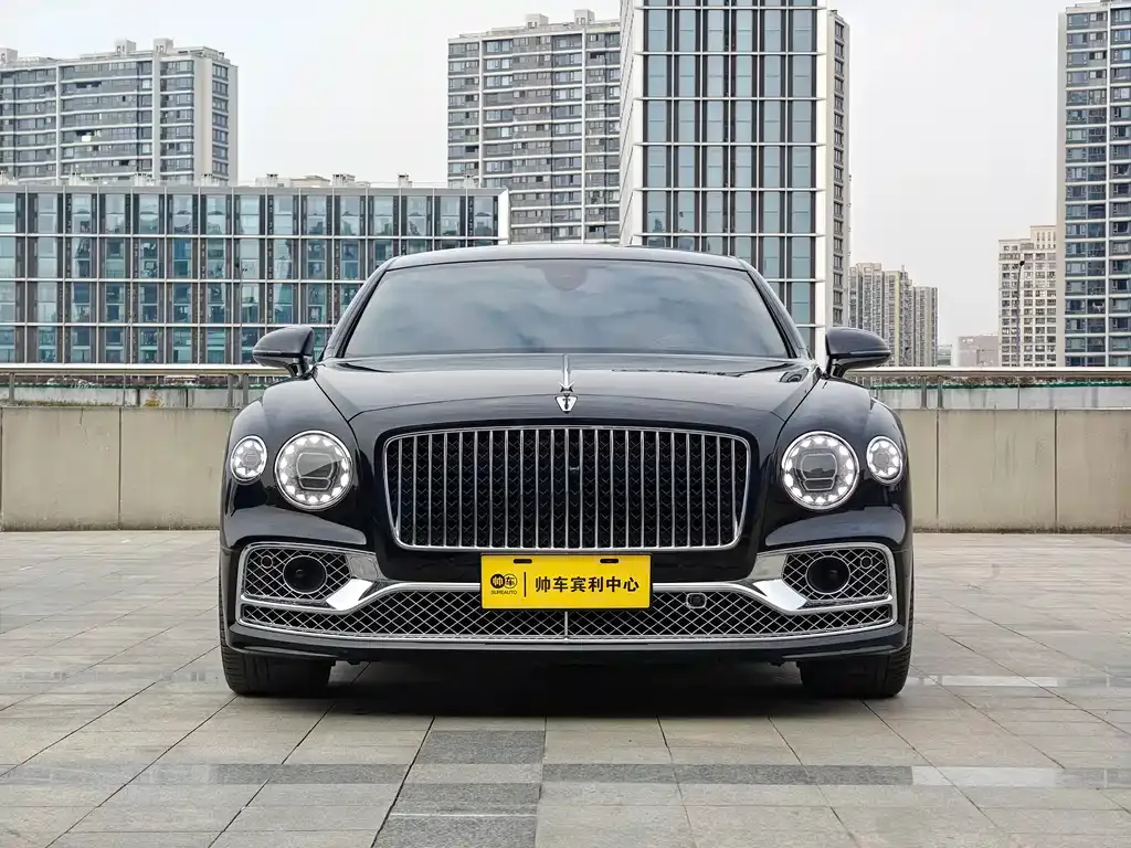 Bentley Flying Spur — фото 9