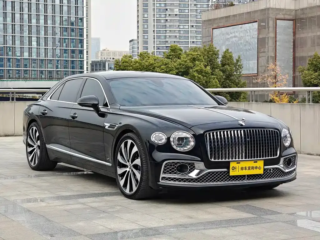 Bentley Flying Spur — фото 10