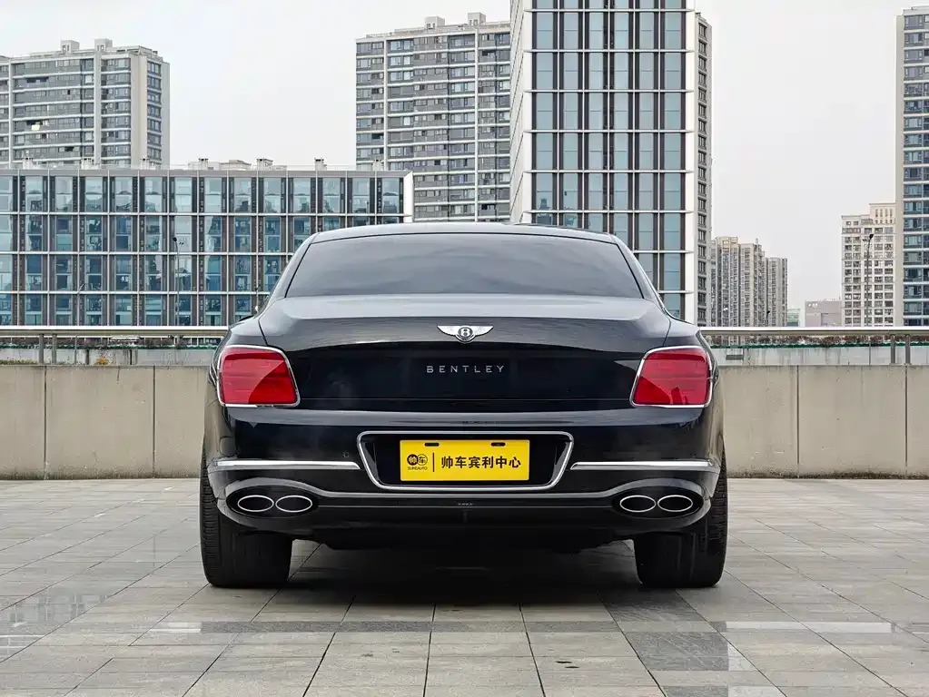 Bentley Flying Spur — фото 5