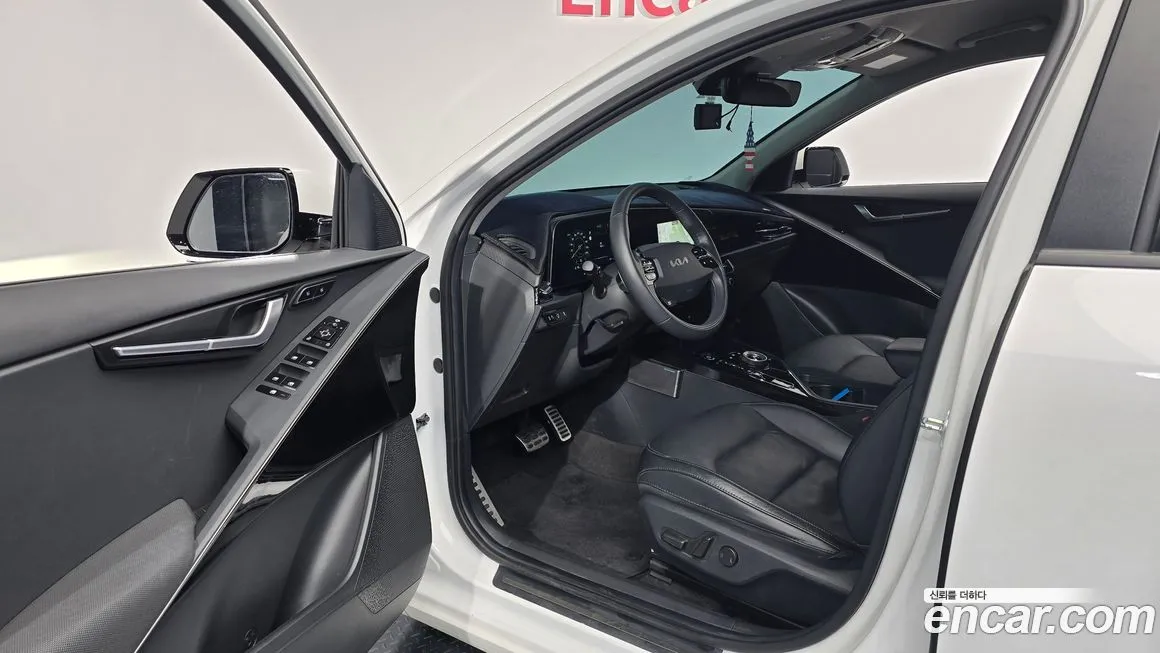 Kia Niro — фото 10