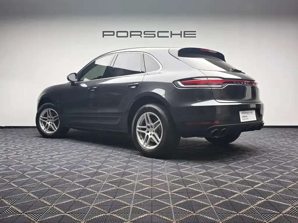 Porsche Macan — фото 8