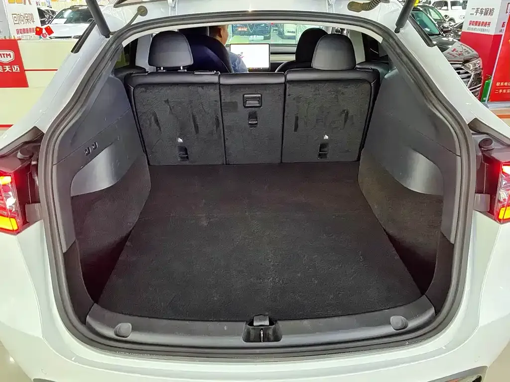 Tesla Model Y 2023 из CN, фото 7
