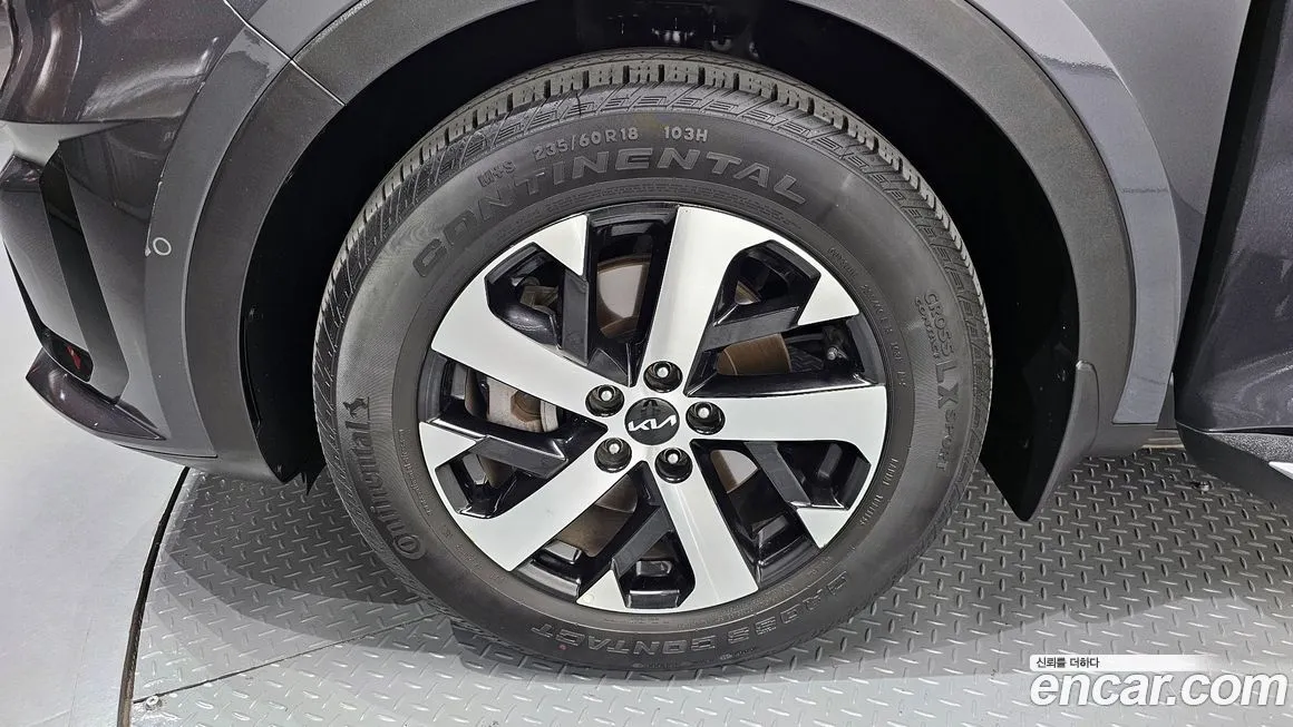 Kia Sorento — фото 8