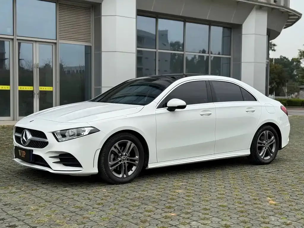 Mercedes-Benz A-Class — фото 1