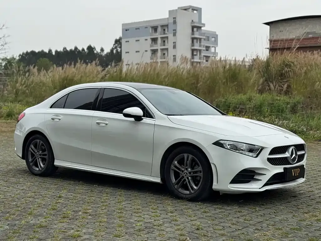 Mercedes-Benz A-Class — фото 6