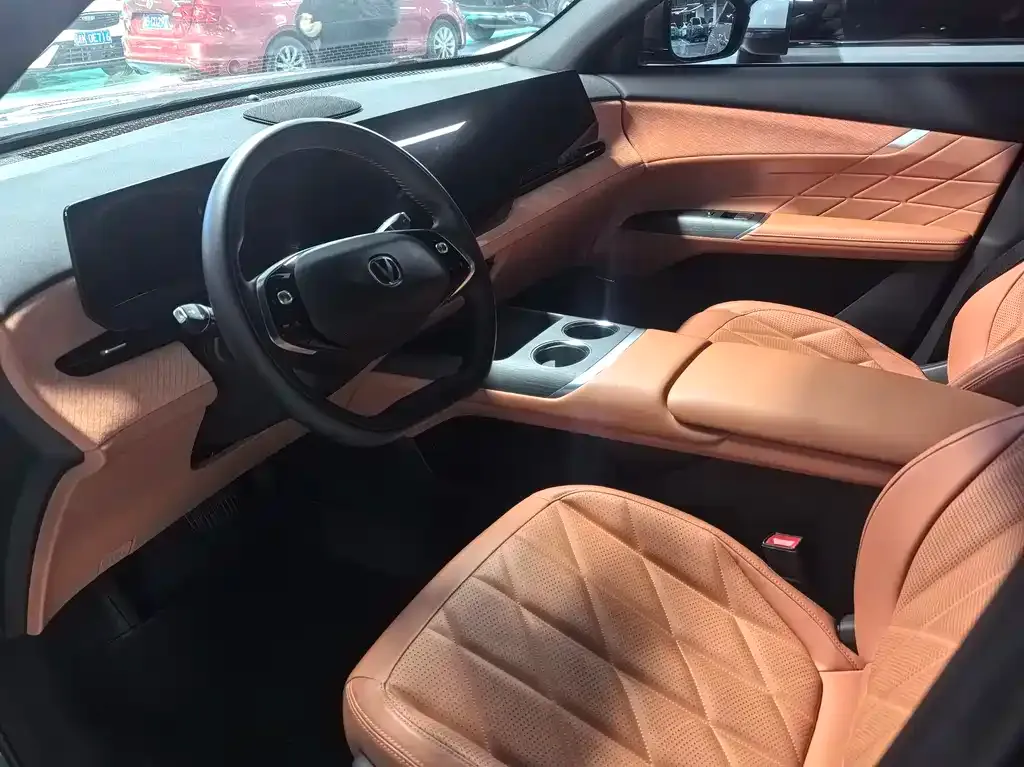 Changan CS75PLUS — фото 10