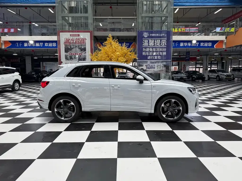 Audi Q3 2022 из CN, фото 9