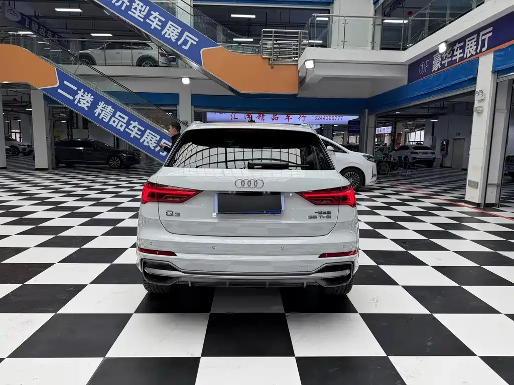 Audi Q3 2022 из CN, фото 10