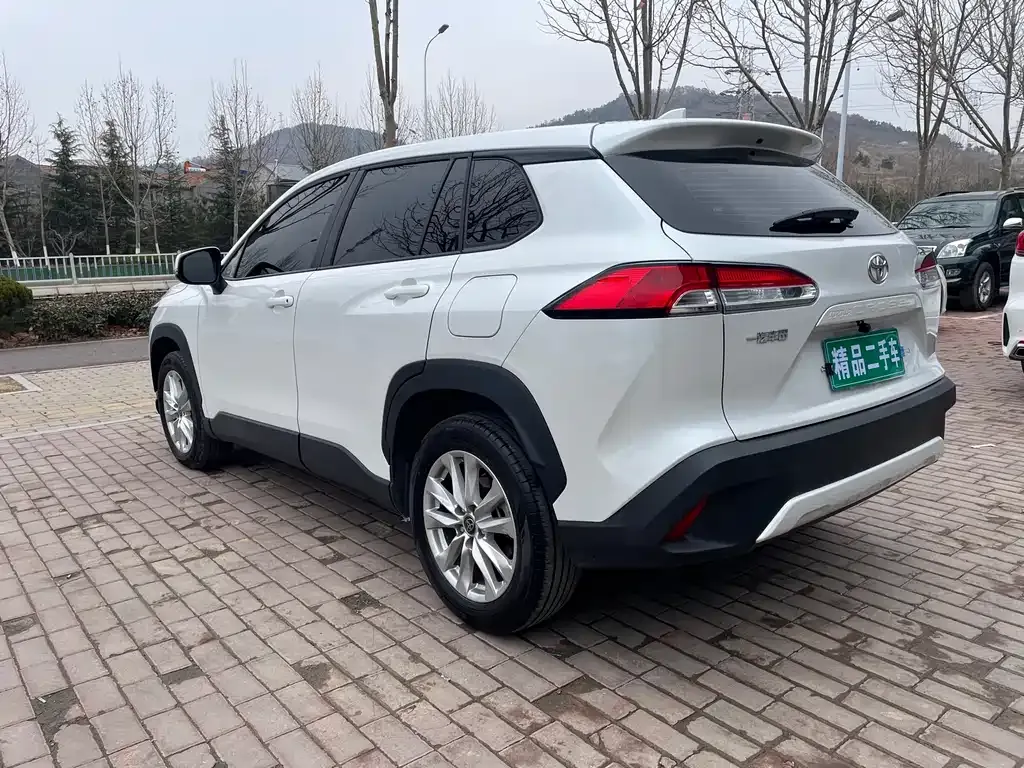 Toyota Corolla Cross 2024 из CN, фото 6