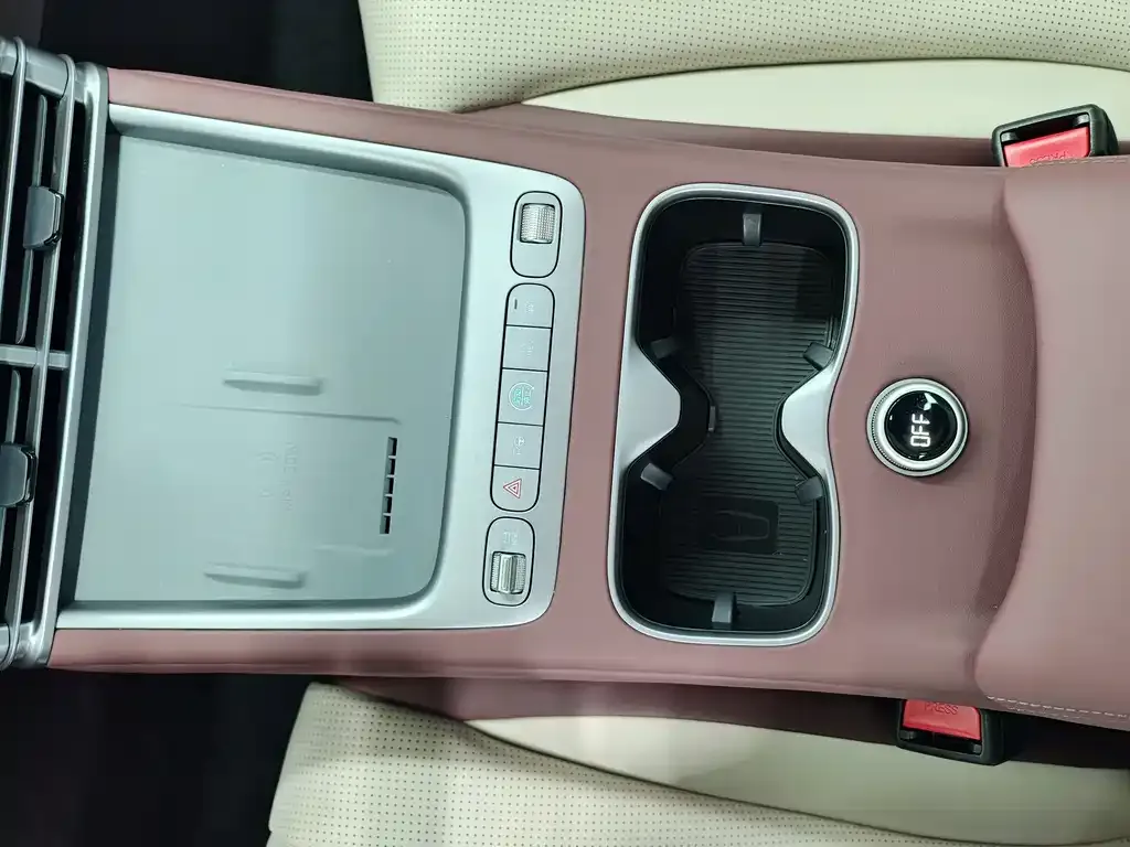 BYD Seal 07 DM-i — фото 4