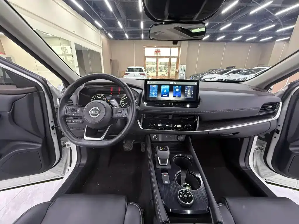 Nissan X-Trail — фото 10