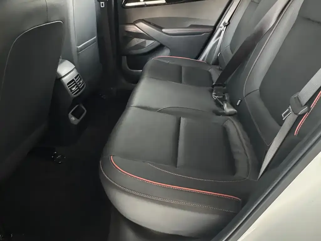 Kia Seltos 2023 из CN, фото 3