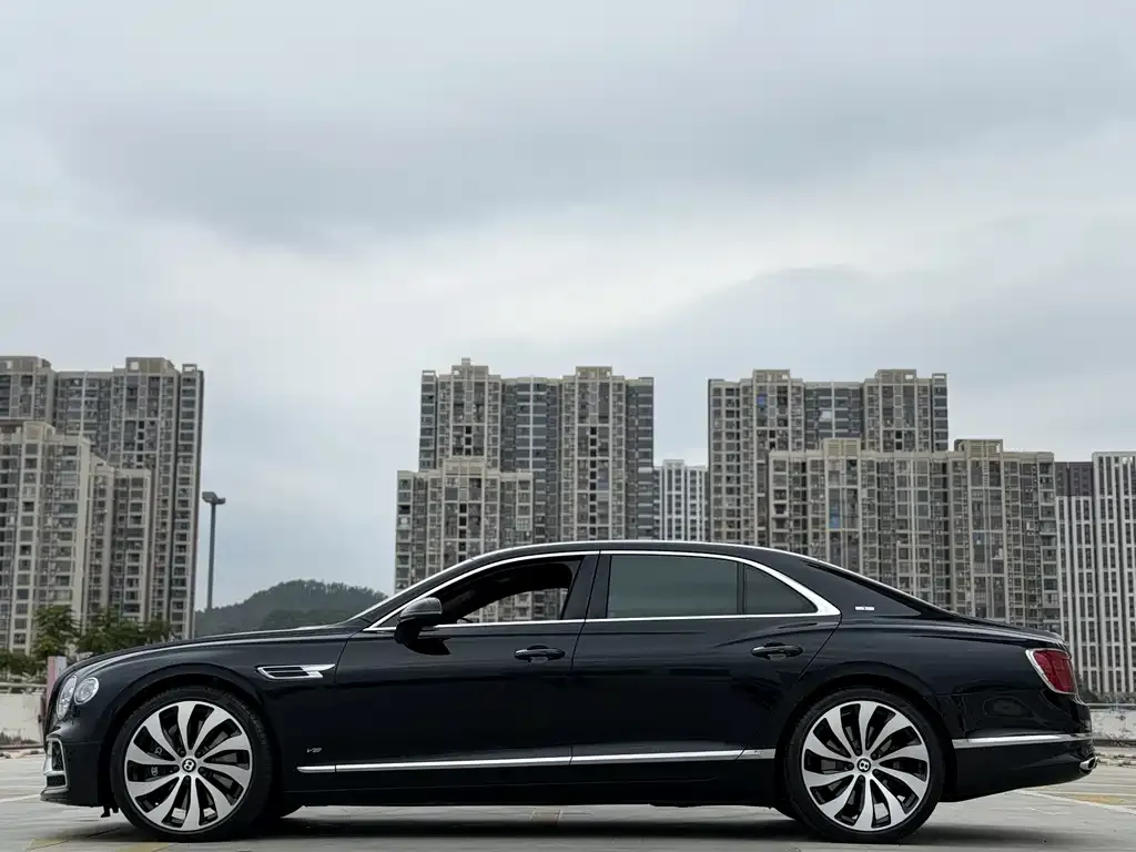 Bentley Flying Spur 2021 из CN, фото 3