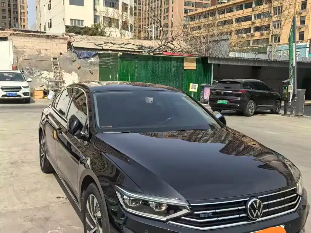 Volkswagen Magotan GTE PHEV 2023 из CN, фото 9
