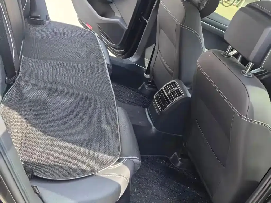 Volkswagen Magotan GTE PHEV 2023 из CN, фото 3