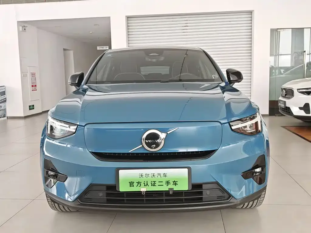 Volvo C40 2023 из CN, фото 2