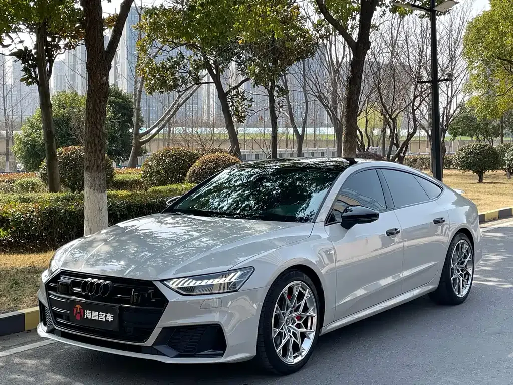 Audi A7 2023 из CN, фото 10