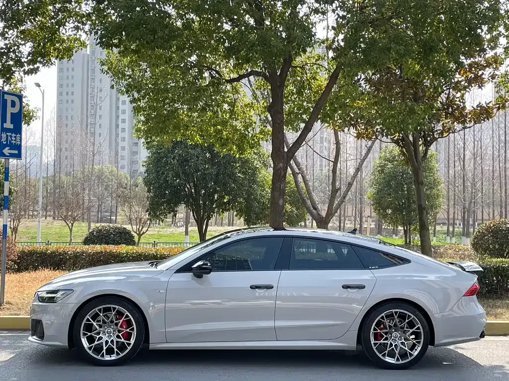 Audi A7 2023 из CN, фото 7