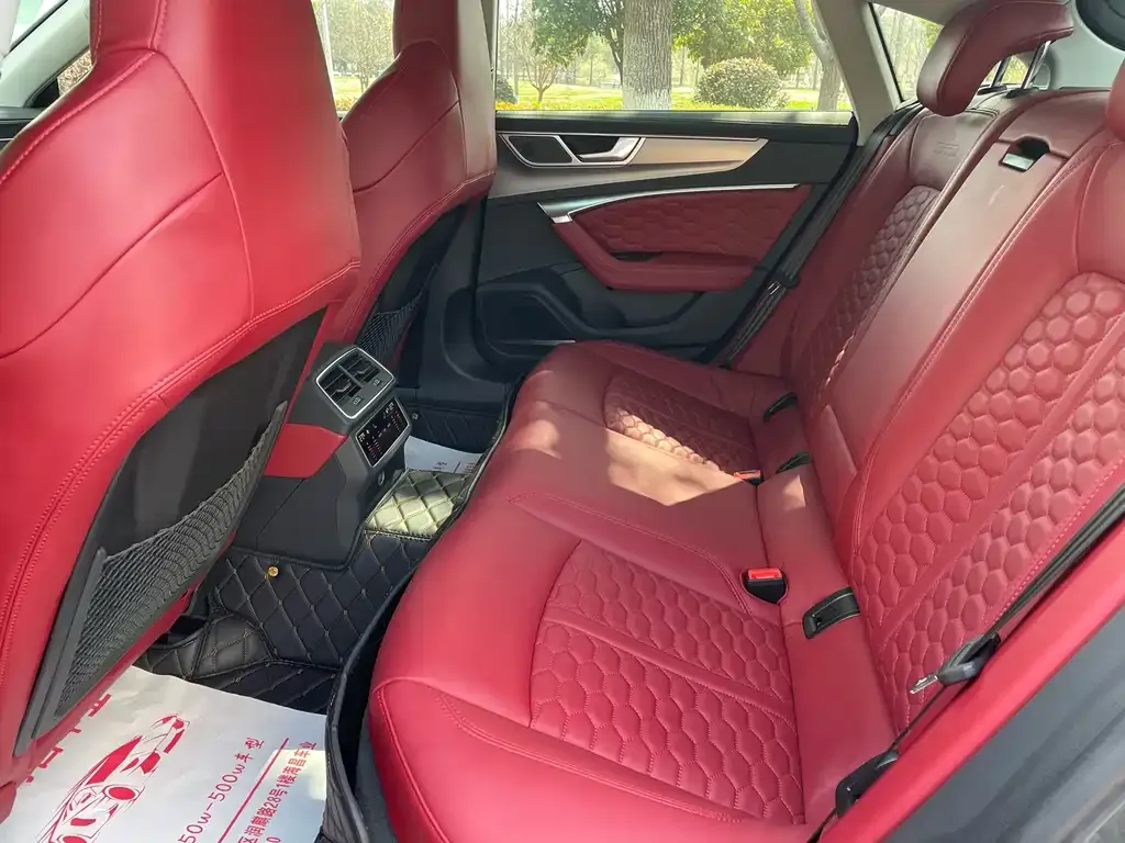 Audi A7 2023 из CN, фото 5
