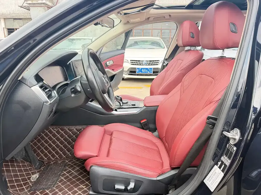 BMW 3 Series 2022 из CN, фото 7