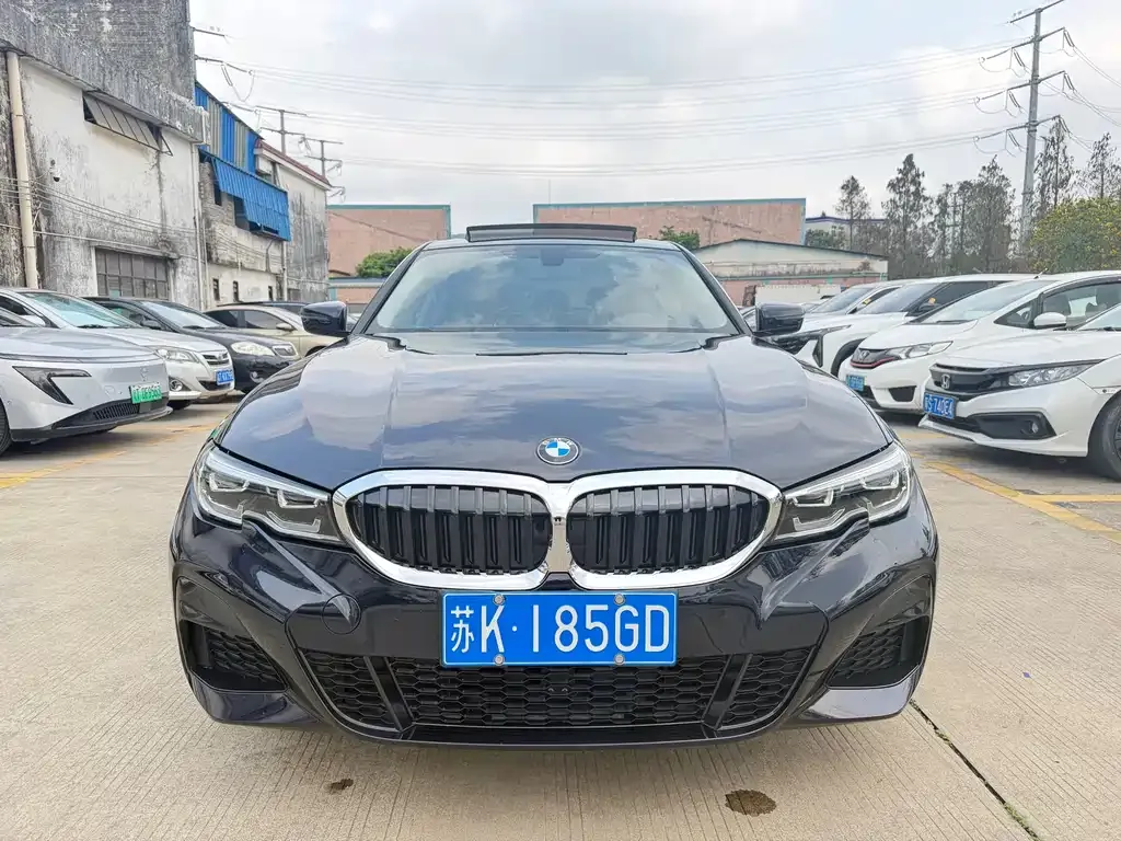 BMW 3 Series 2022 из CN, фото 3