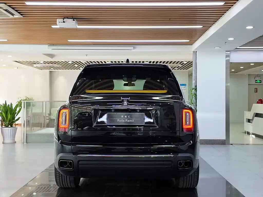 Rolls-Royce Cullinan 2025 из CN, фото 2
