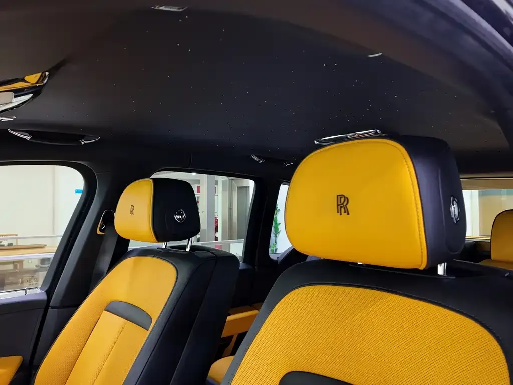 Rolls-Royce Cullinan 2025 из CN, фото 6