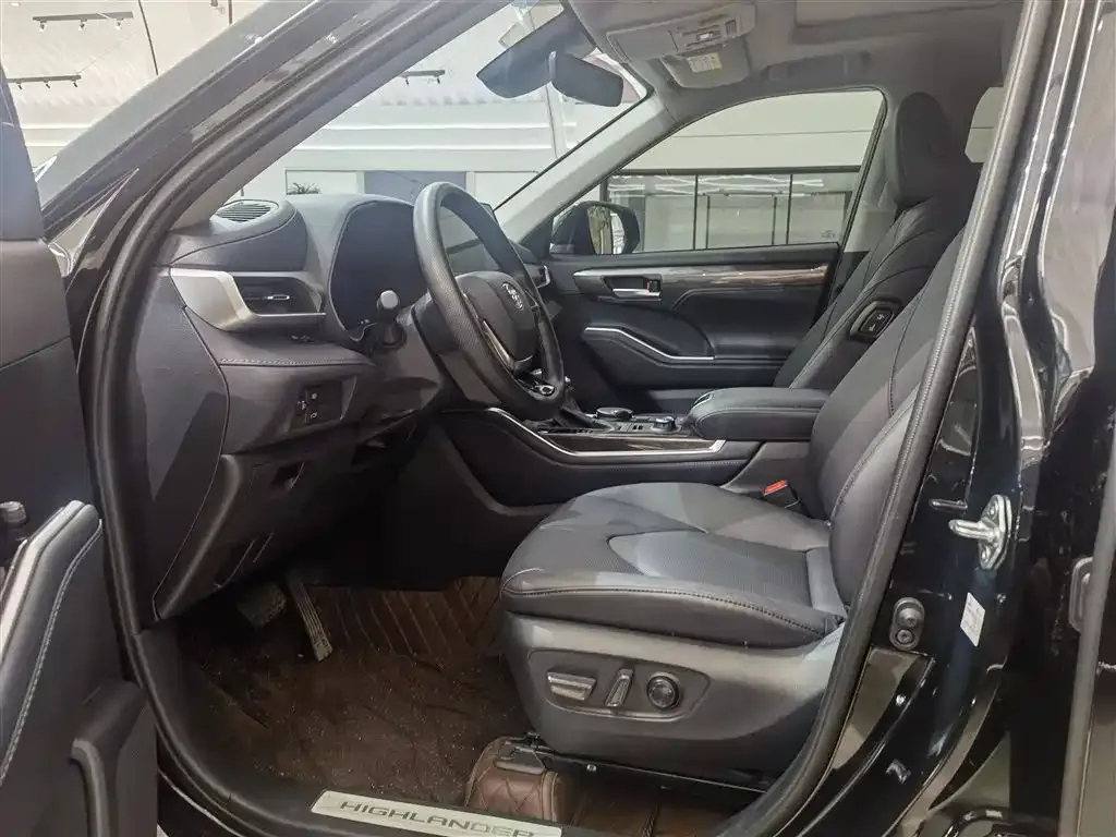 Toyota Highlander 2025 из CN, фото 9