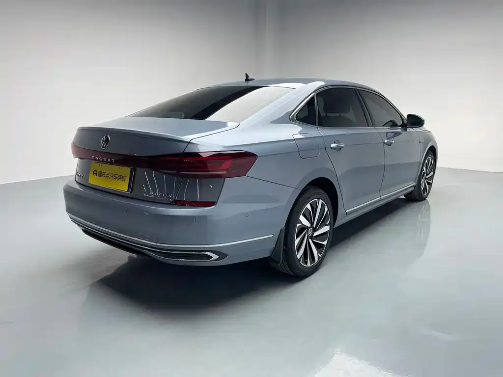 Volkswagen Passat — фото 4