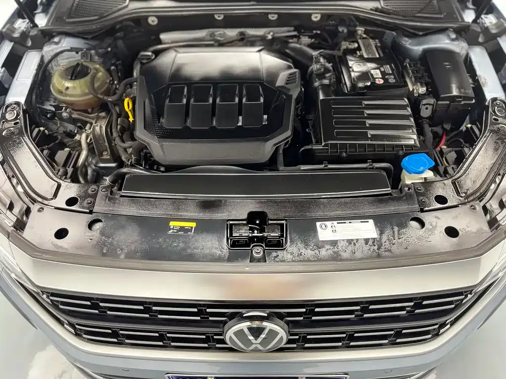 Volkswagen Passat — фото 8
