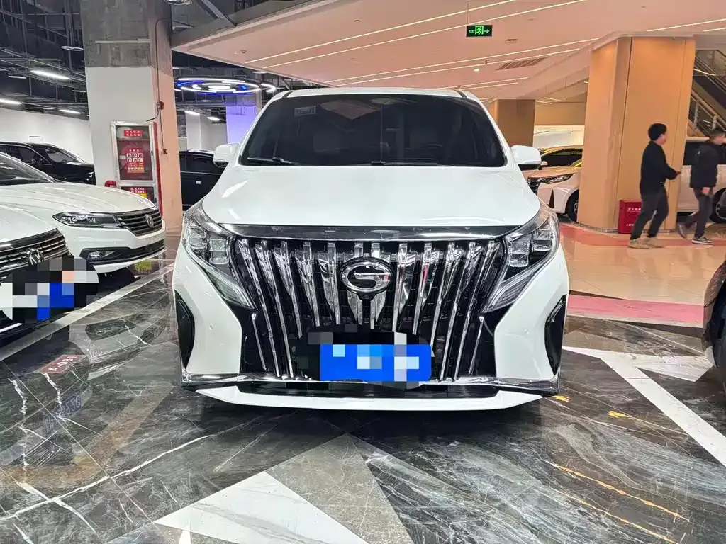 GAC Motor Trumpchi M8 — фото 10