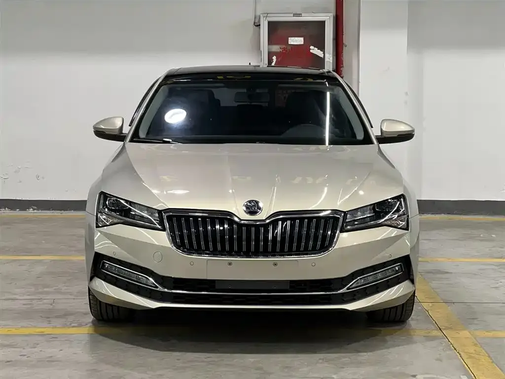 Skoda Superb 2023 из CN, фото 8