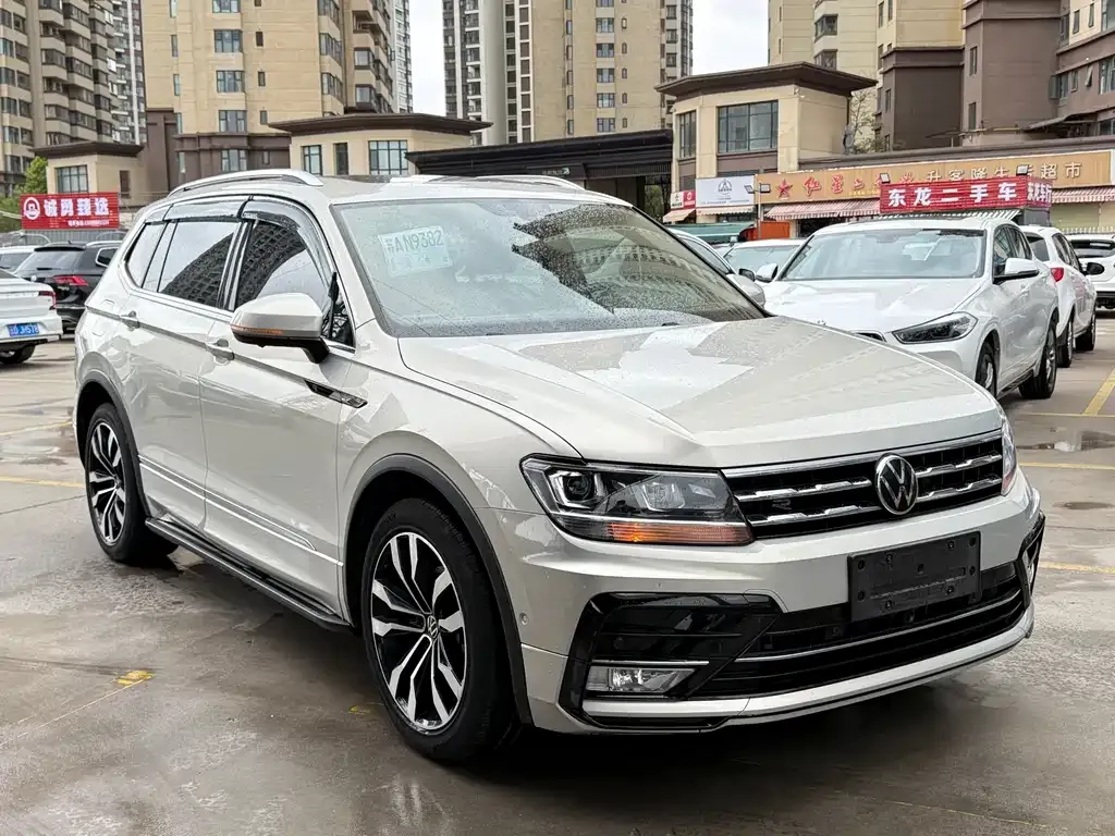 Volkswagen Tiguan L 2021 из CN, фото 6