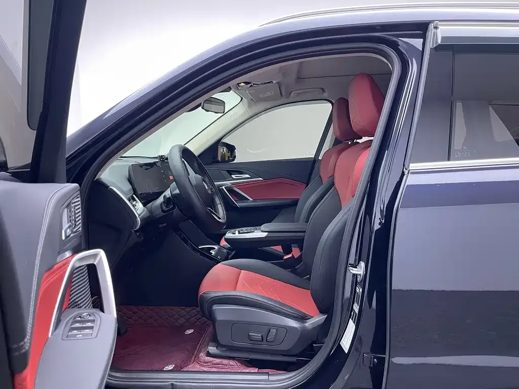 BMW X1 2024 из CN, фото 8