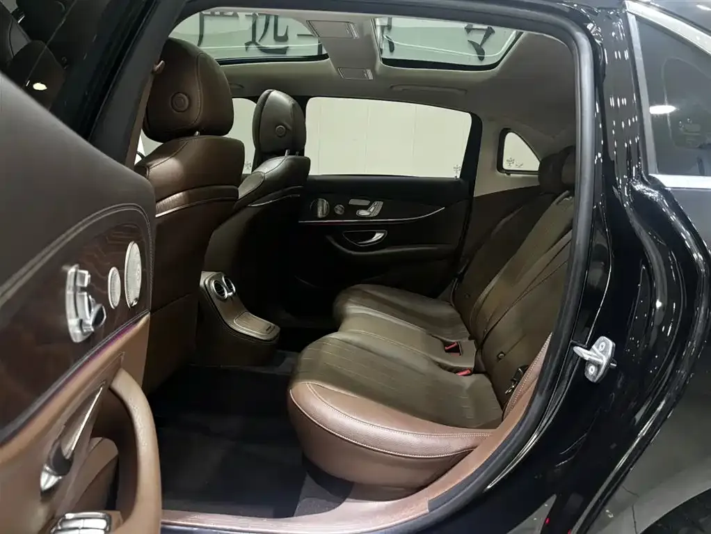Mercedes-Benz E-Class 2021 из CN, фото 4
