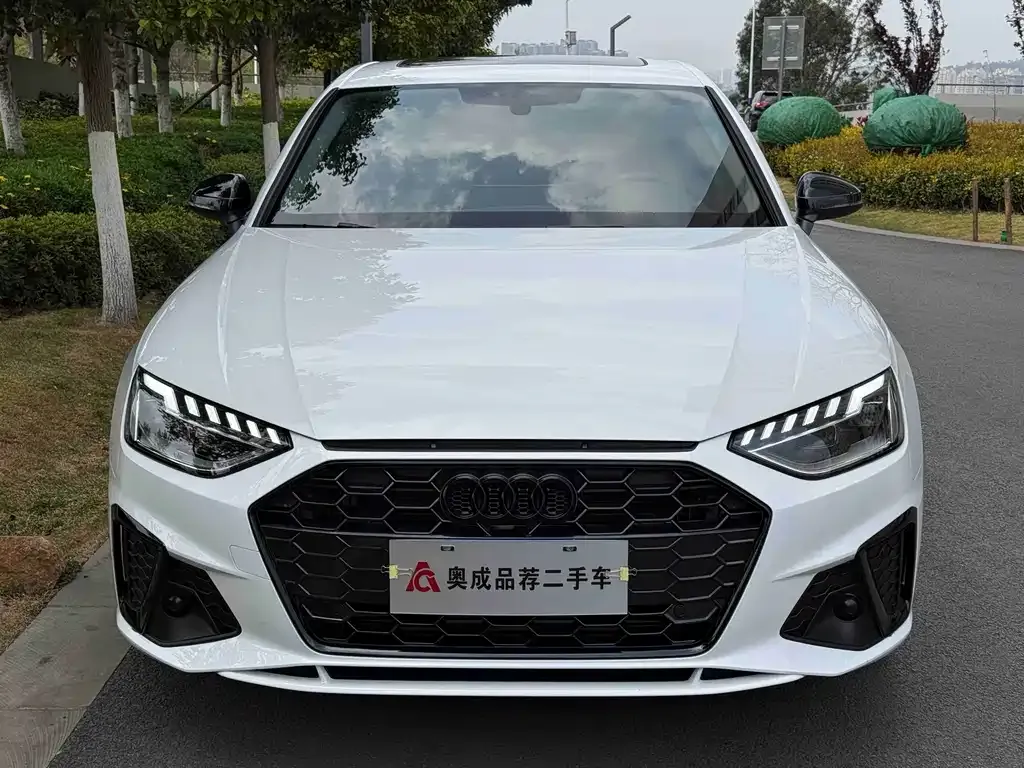 Audi A4L 2024 из CN, фото 2
