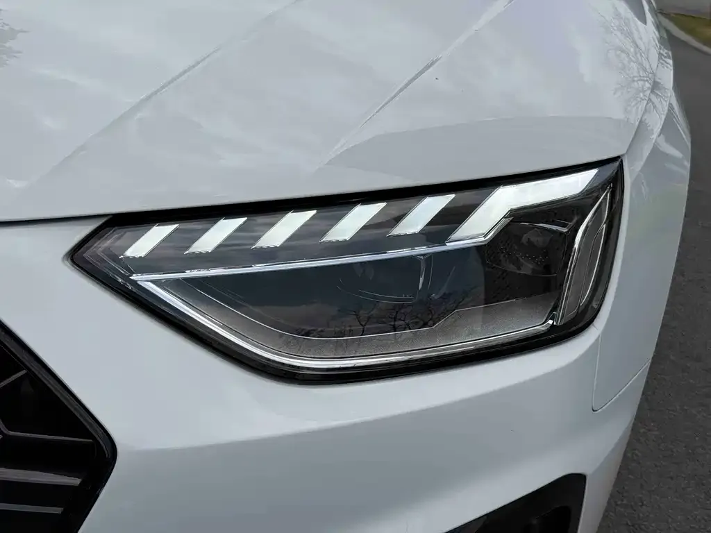 Audi A4L 2024 из CN, фото 9