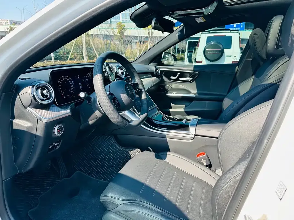 Mercedes-Benz C-Class 2025 из CN, фото 3
